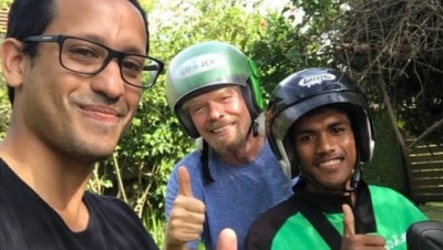 Richard Branson holidaying in Bali, spotted at the Elephant Park and passenger on Go-Jek