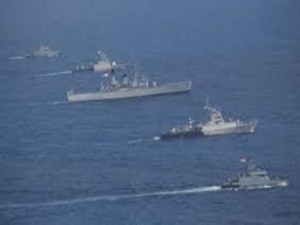 Bali surrounded by 10 Indonesian warships to secure the IMF World Bank event