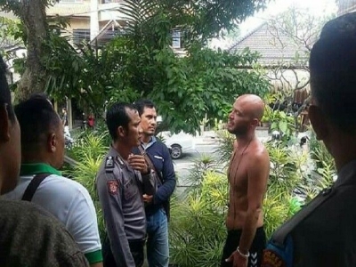 Danish tourist who caused trouble at Monkey forest area in Ubud, arrested and transferred to Bangli mental hospital.